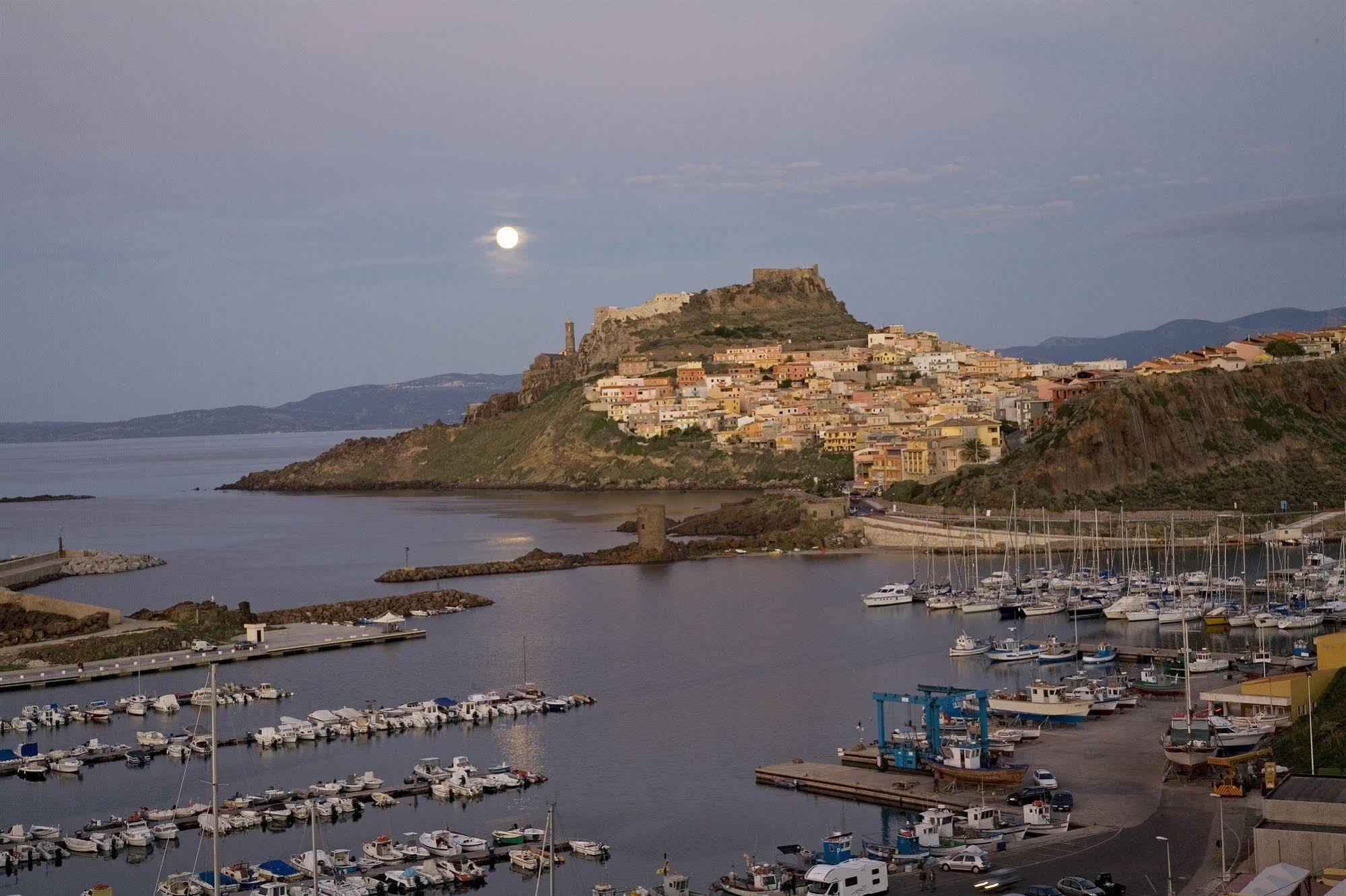 Residenza Le Farfalle Aparthotel Castelsardo Exterior foto