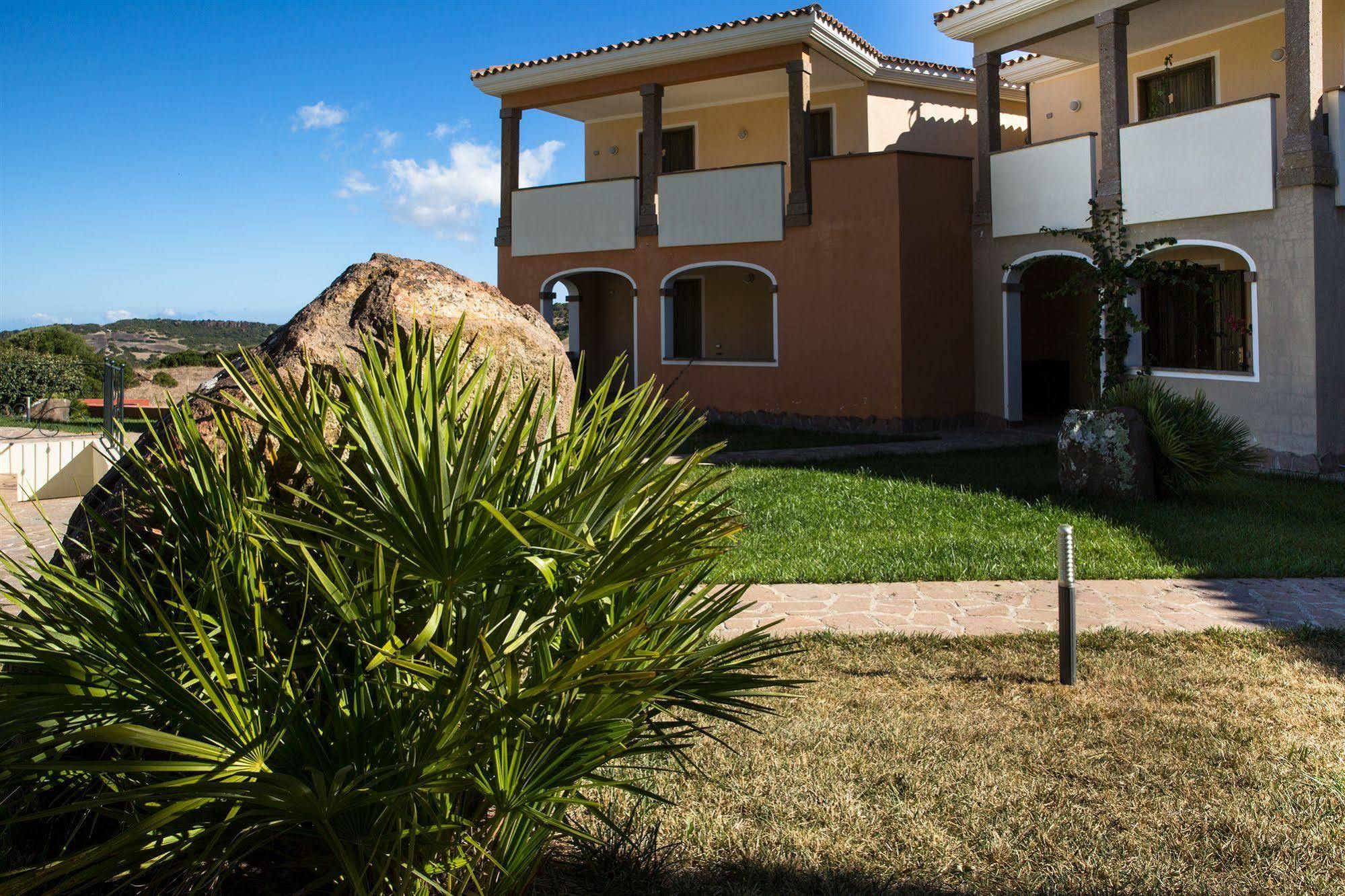 Residenza Le Farfalle Aparthotel Castelsardo Exterior foto